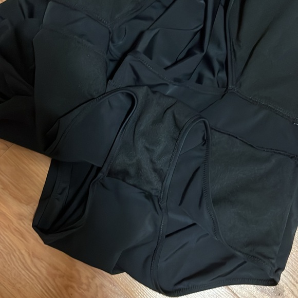 Skater Style Cutout Swim Suit - Picture 5 of 5